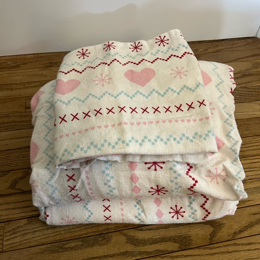 Flannel bedsheets,’single bed